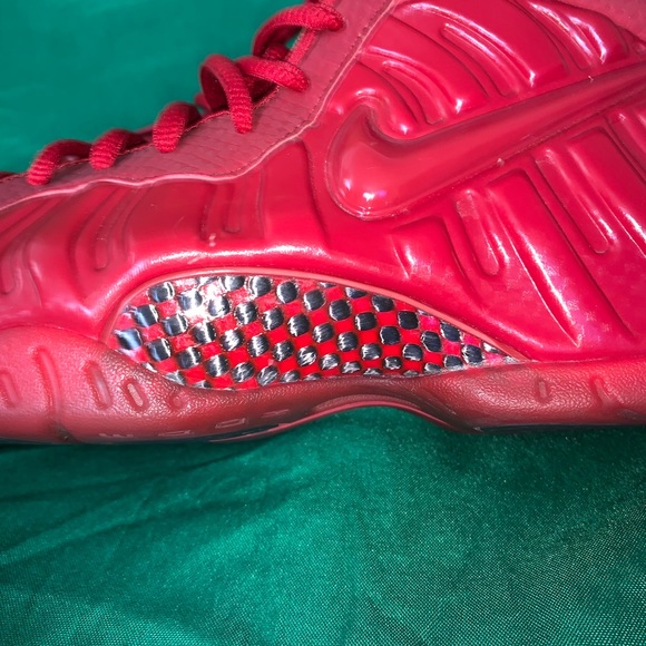 Nike Air Foamposite Pro ‘Red October’ - Picture 10 of 11